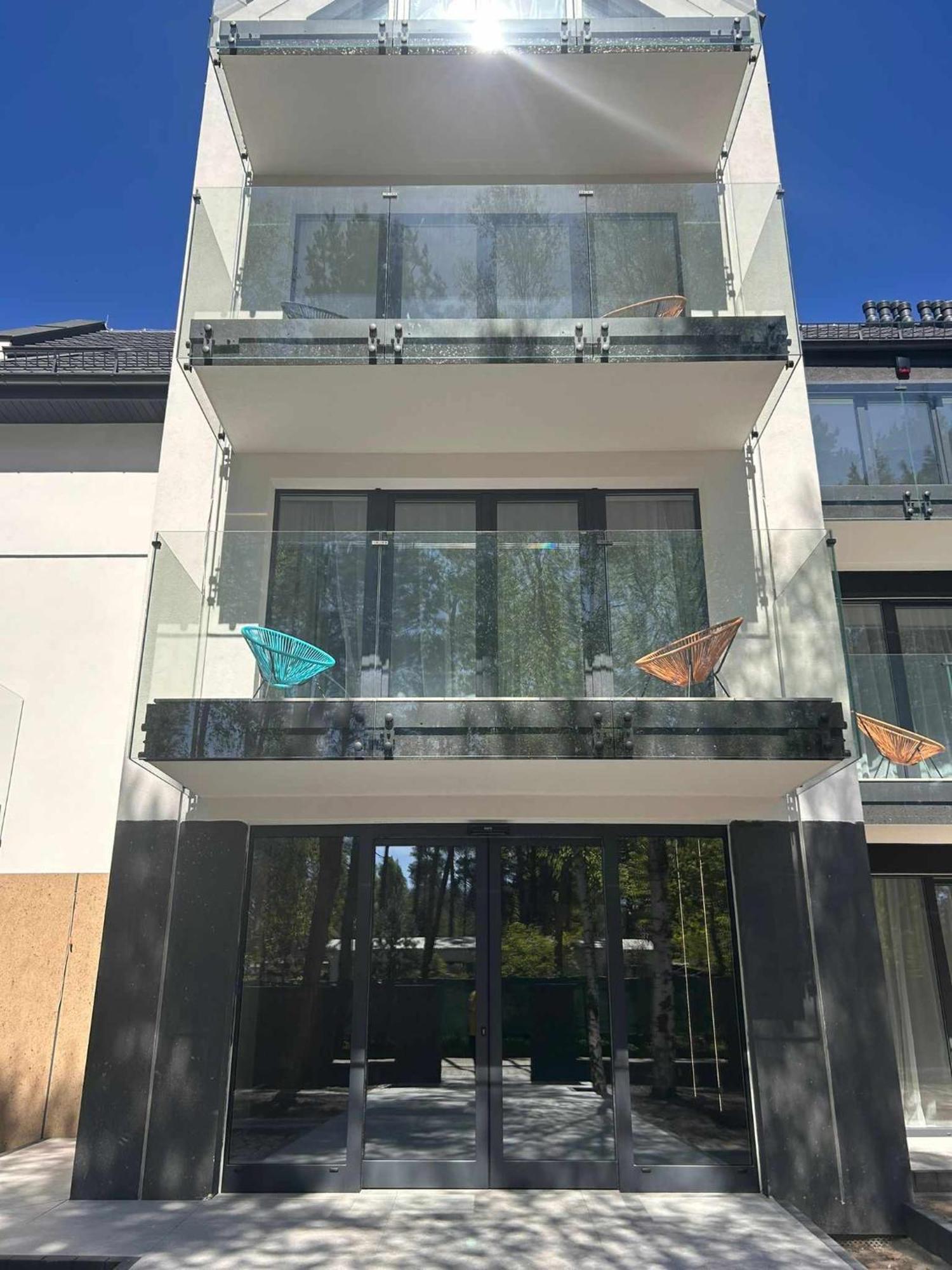 Resort Eden - Domki, Pokoje, Apartamenty Jastrzębia Góra Exterior foto